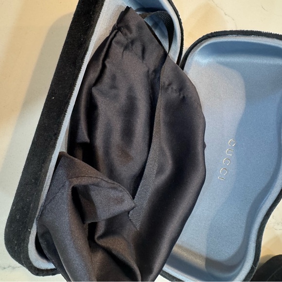 Gucci Tortoiseshell Cat-Eye Sunglasses GUCCI GG1680S
GG1680S-004 - Picture 8 of 8